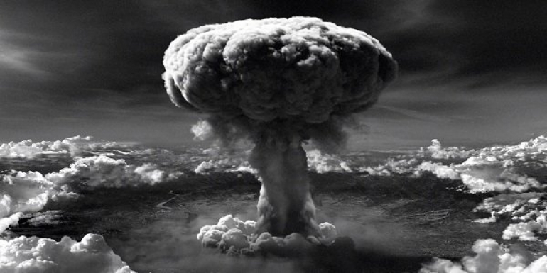 ??? Hiroshima mon amour Mettiamo al bando le armi nucleari