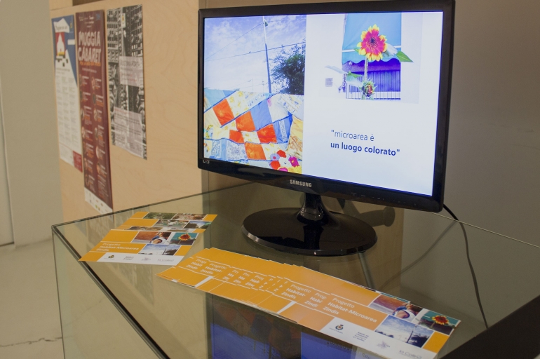 Un infopoint dedicato alla Microarea Zindis all&#039;interno della mostra “Stati Uniti”