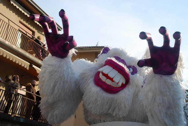 Il Carnevale nel costume: costumi della Compagnia Bellezze Naturali